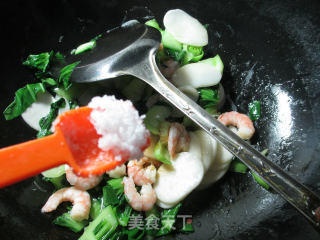 Stir-fried Rice Cake with Shrimp and Green Vegetables recipe