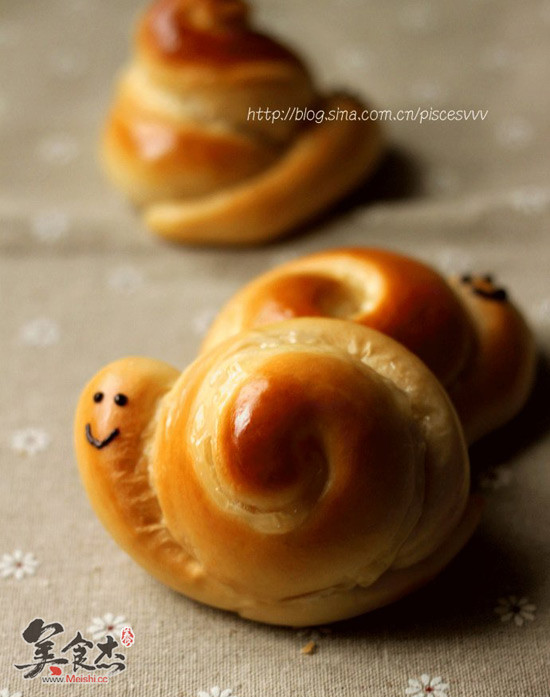 Soup Type Snail Bun recipe