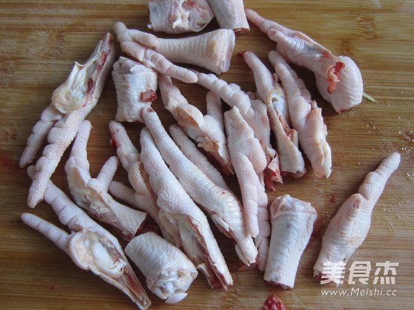 Kimchi Chicken Feet recipe