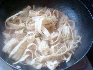 Bean Sprouts and Shredded Pork Braised Cakes recipe