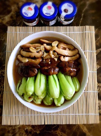 Shanghai Green Stir-fried Shiitake Mushrooms recipe