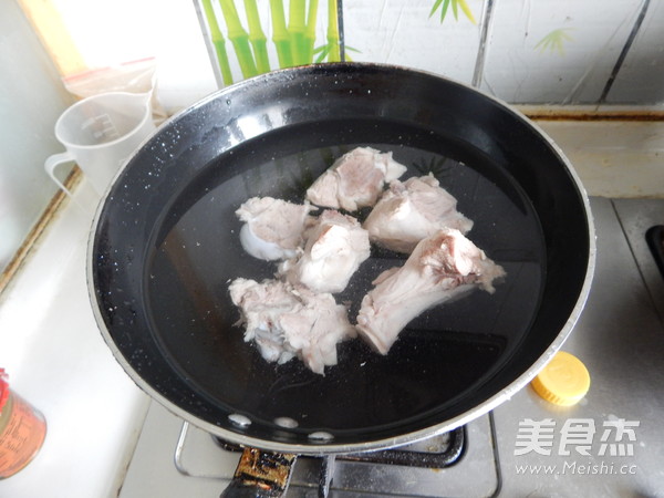 Tomato Pork Ribs Hot Pot recipe