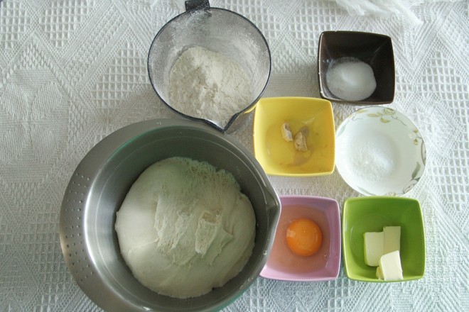 Coconut Souffle Egg Yolk Bread recipe
