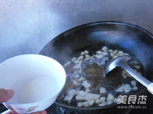 Cuttlefish Ball Noodles with Sauce recipe