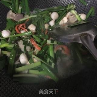 Stir-fried Scallops with Leek recipe