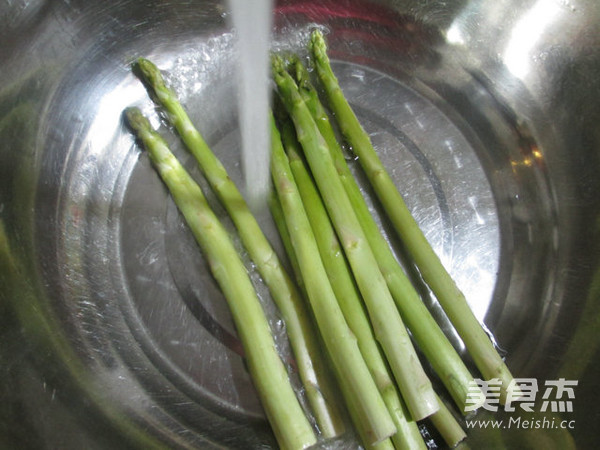 Kaiyang Fried Asparagus recipe