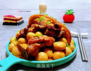 Braised Pork Knuckle and Quail Eggs recipe