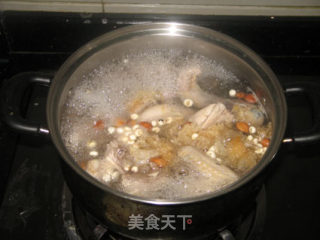 Autumn's Beautiful Soup-chuanbei White Fungus Stewed Partridge recipe