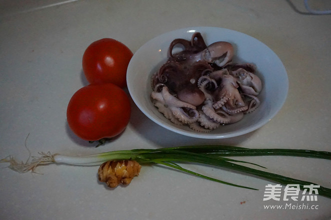 Tomato Cuttlefish Soup recipe