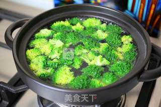 Baby Love Vegetables Cheese Broccoli recipe