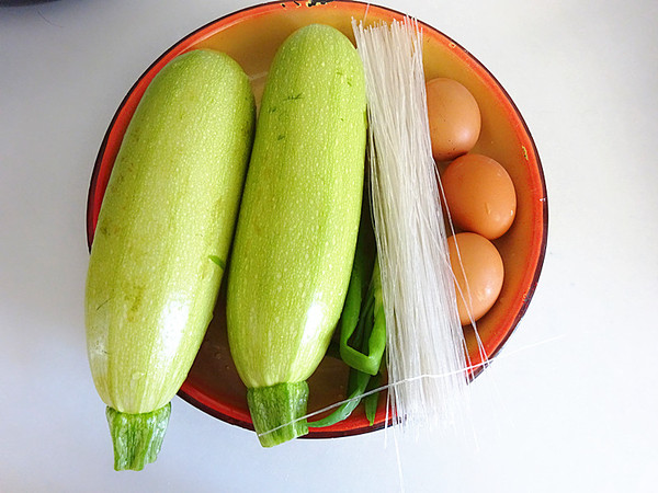 Steamed Dumplings with Cucumber and Egg recipe