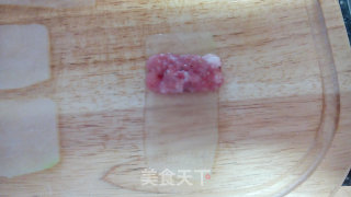 Minced Meat and Winter Melon Roll recipe