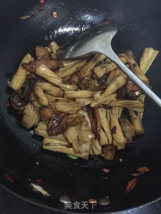 Roast Pork with Dried Beans recipe