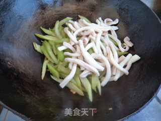Fried Celery with Squid recipe