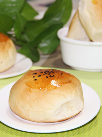 Breakfast Buns with Walnut and Black Sesame Filling