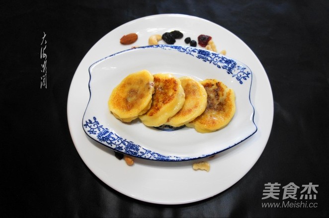 Pan Fried Sticky Bean Buns recipe
