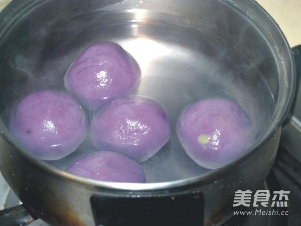 Purple Potato Bean Paste Dumpling recipe