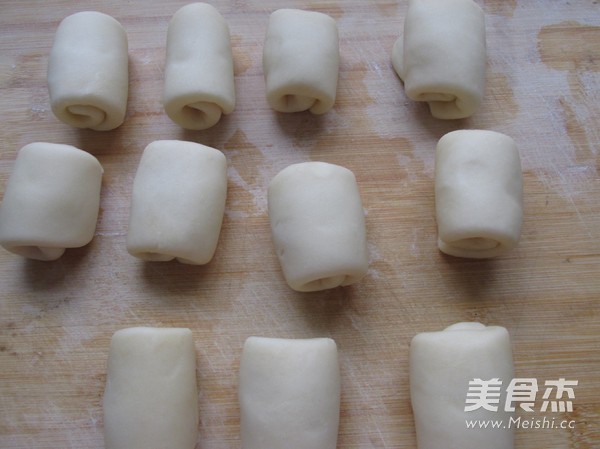 Bean Paste Chrysanthemum Crisp recipe