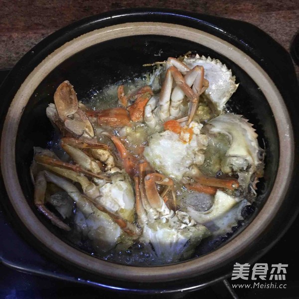 Fried Crab in Typhoon Shelter recipe