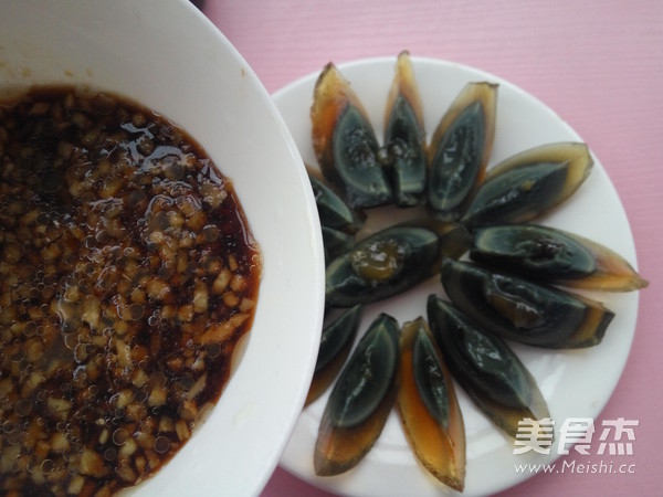 Songhua Egg with Ginger Sauce recipe