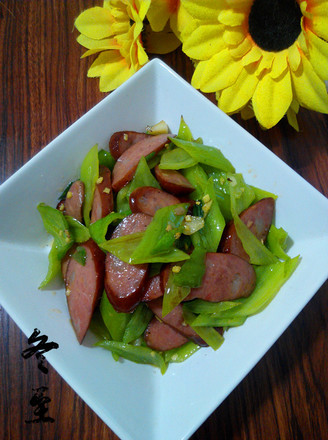 Stir-fried Chili with Red Intestines recipe