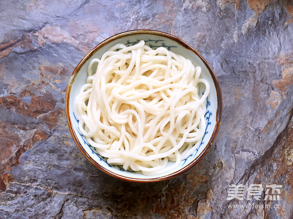 Laotan Pickled Cabbage and Beef Flavored Noodles recipe