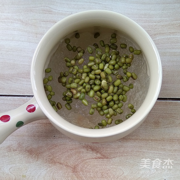 Snow Swallow Mung Bean Soup recipe