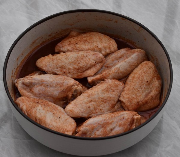 Grilled Chicken Wings in Casserole recipe