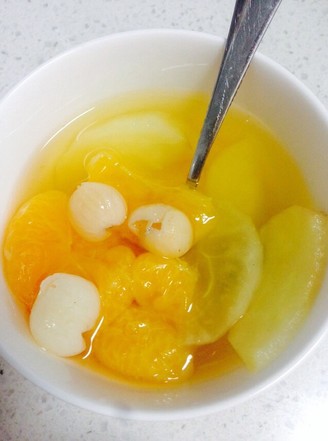 Sweet Soup with Apple, Orange and Longan recipe