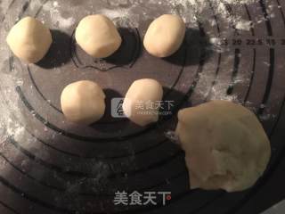 Su-style Fresh Meat Moon Cakes recipe