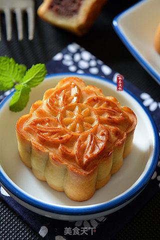 Cantonese Red Bean Paste Mooncake recipe