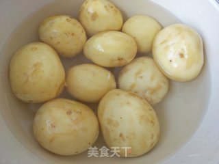 Fried Potatoes with Mei Cai Minced Pork recipe