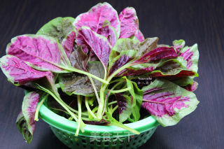 Purple Amaranth Salad recipe