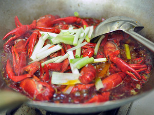 Q Bombs Full of Spicy Crayfish recipe