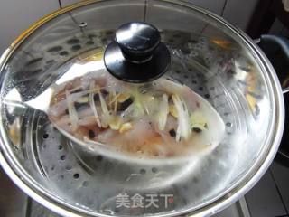 Steamed Fish Fillet with Black Bean Pepper recipe