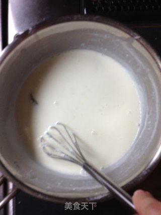 Homemade Creamy White Sauce——the Fragrance of White Snow in Winter [traditional White Creamy Sauce] Reduce The Cream and Taste Fresh recipe