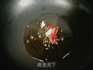 Stir-fried Snow Peas with Wolfberry Fungus recipe