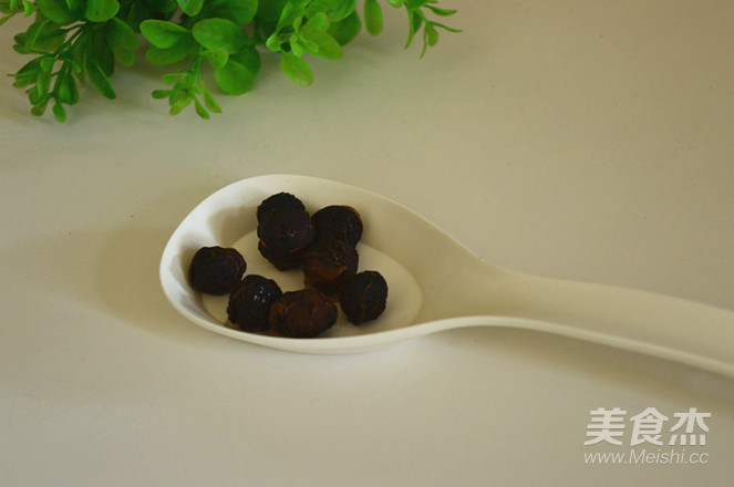 Longan and Chinese Wolfberry Porridge recipe