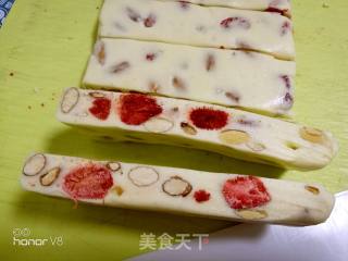 Dried Strawberry Almond Nougat recipe