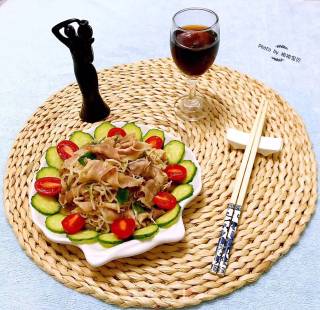 Beef Beef Salad with Enoki Mushroom recipe