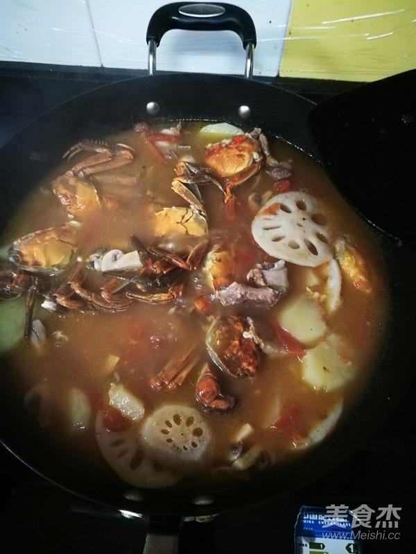 Seafood Soup with Tomato and Potato Ribs recipe