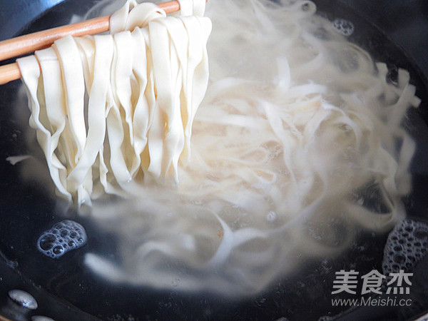 Spicy Braised Pork Intestine Noodle recipe