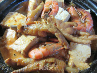 Shrimp Lao Tofu and Chicken Feet Claypot recipe