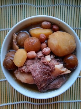 Stewed Chestnut with Bones recipe