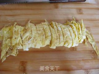 Cucumber Mixed with Egg Shreds recipe