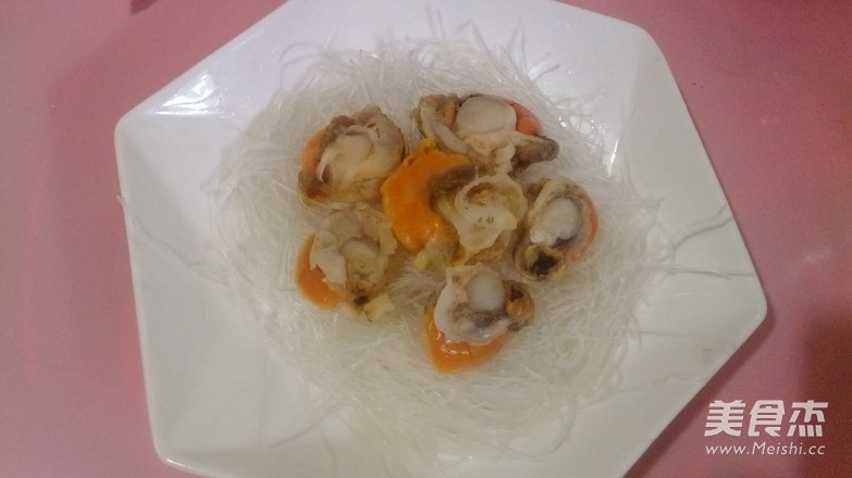 Golden Garlic Seafood Steamed Vermicelli recipe