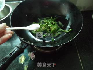 Stir-fried Pork Liver with Green Pepper recipe