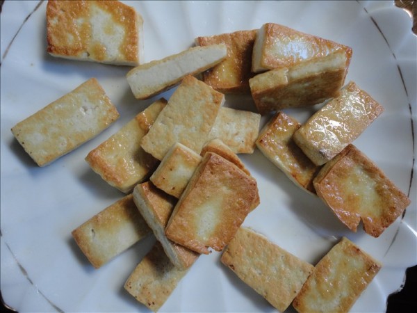 Stir-fried Tofu with Soybean Sprouts recipe