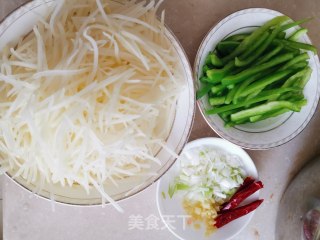 Green Pepper and Potato Shreds recipe