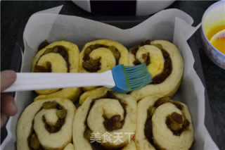 [fragrant Raisin and Cinnamon Rolls] recipe